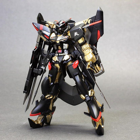 Bandai HG 1/144 : MBF-P01-Re2 Gundam Astray Gold Frame Amatsumina