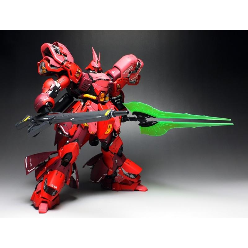 Bandai MG 1/100 : MSN-04 Sazabi Ver.KA – Little Robot