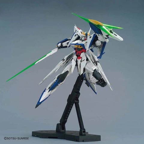 Bandai MG 1/100 : MVF-X08 Eclipse Gundam