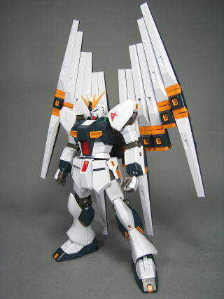 HG 1/144 RX-93 Nu Gundam E.F.S.F (Lond Bell Unit) Amuro Ray's Customize Mobile Suit