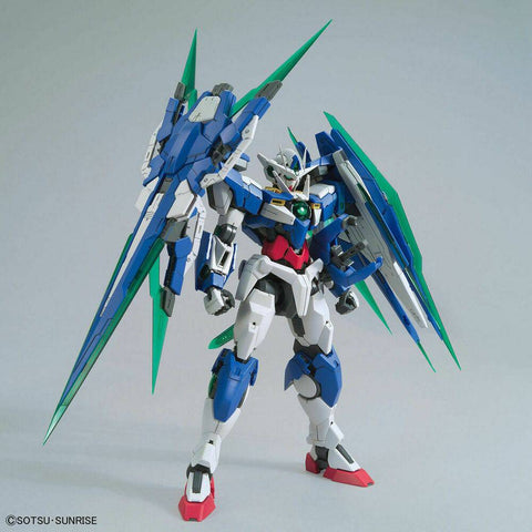 Bandai MG 1/100 : 00 QAN[T] FULL SABER