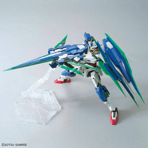 Bandai MG 1/100 : 00 QAN[T] FULL SABER