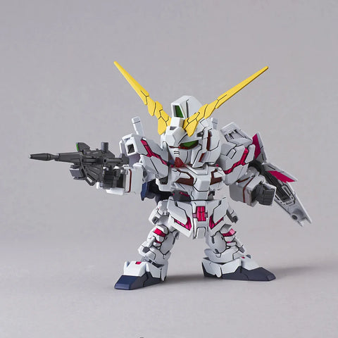 Bandai SD Gundam Ex-Standard : RX-0 Unicorn Gundam (Destroy Mode)