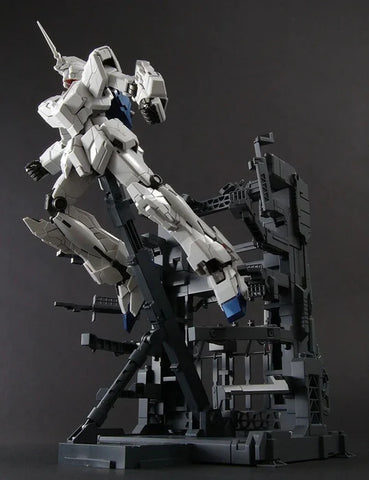 Bandai MG 1/100 : RX-0 Unicorn Gundam + MS Cage ( Pre-Owned )