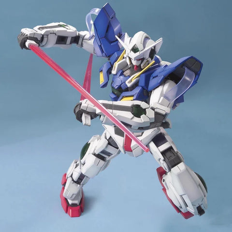 Bandai MG 1/100 : GN-001 Gundam Exia