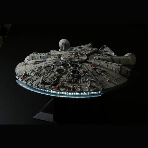 Bandai PG 1/72 Star War Millennium Falcon