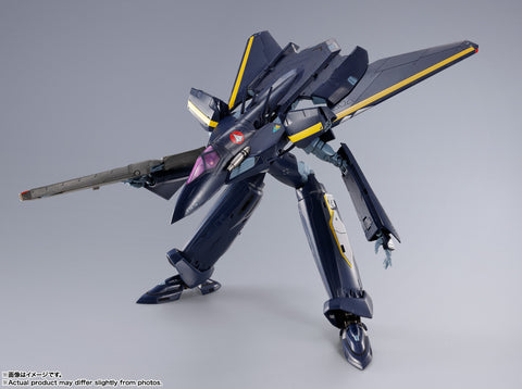 Bandai Tamashi Nations : DX Chogokin VF-17S Nightmare Stealthvalkyrie ( Gamlin Kizaki Use )