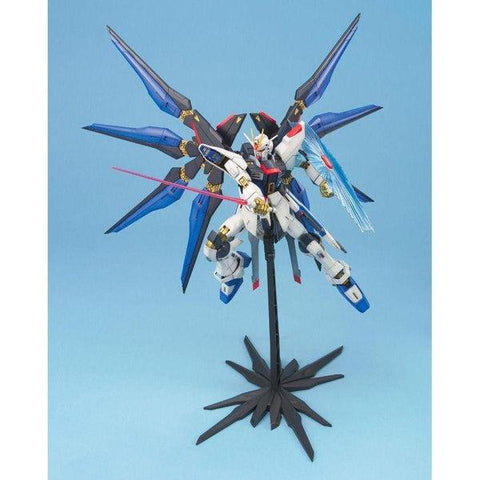 Bandai MG 1/100 : ZGMF-X20A Strike Freedom Gundam