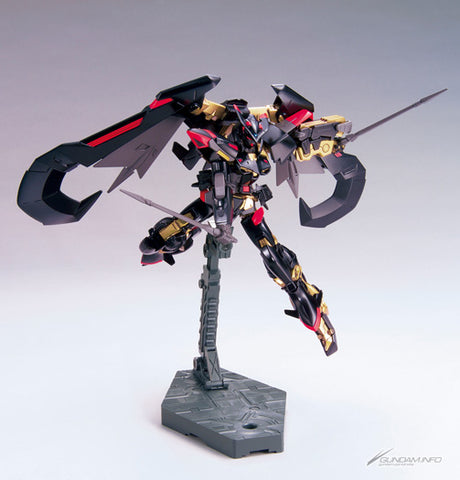 Bandai HG 1/144 : MBF-P01-Re2 Gundam Astray Gold Frame Amatsumina