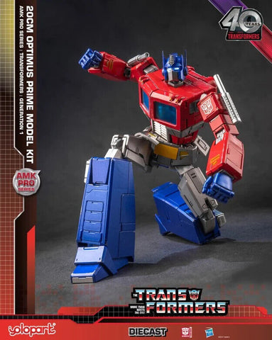 Optimus Prime AMK Pro Series : 20 CM Model Kit