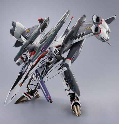 Bandai DX Chogokin VF-25F Tornado Messiah Valkyrie ( Alto Saotome Use ) Revival Ver